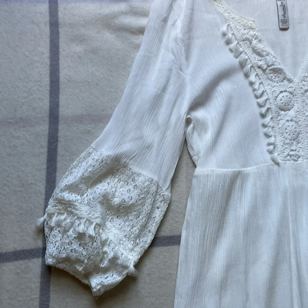 American Rag White Lace Detail, Billow Sleeves Boho Dress Size Medium - Picture 8 of 15